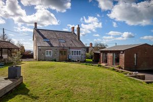 Long Cross Farm_Rear Aspect- click for photo gallery